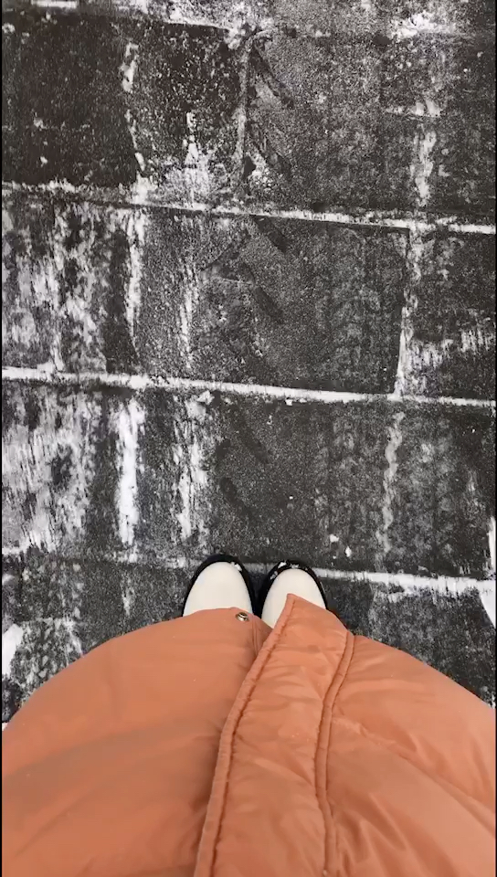 漫步在飘雪的季节